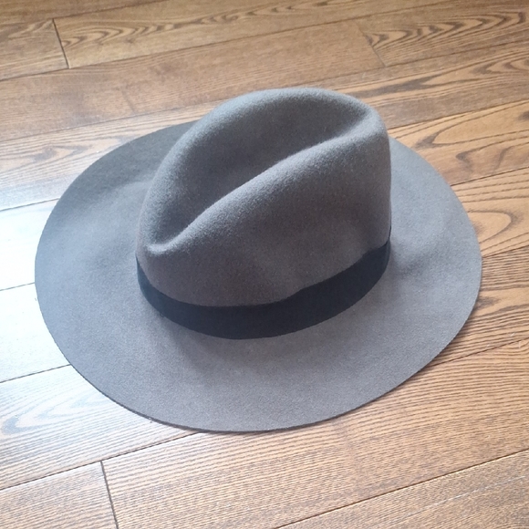 Accessories - Gray Wide Brim Fedora Festival Hat